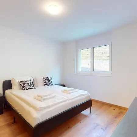 Relaxing Escape - With Jacuzzi Apartment